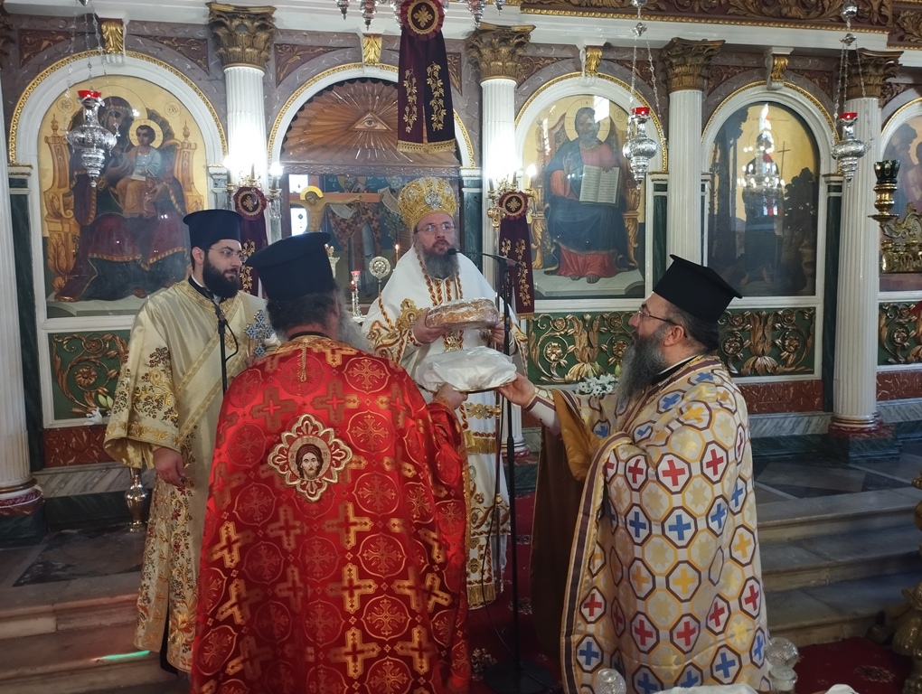Η εορτή των Τριών Ιεραρχών  στην Ιερά Μητρόπολη Αιτωλίας και Ακαρνανίας Εορταστικές Εκδηλώσεις προς τιμήν των Εκπαιδευτικών