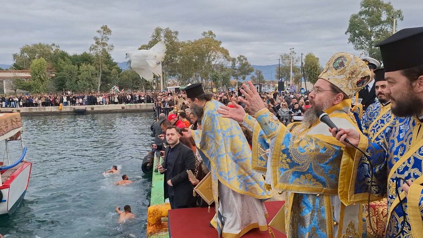 Θεοφάνεια στην Ιερά Μητρόπολη Αιτωλοακαρνανίας