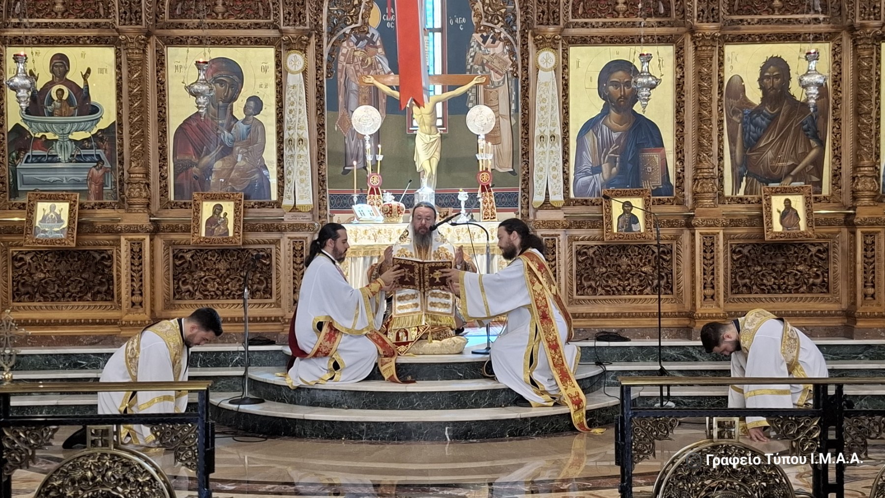 Κυριακή της Πεντηκοστής στην Ιερά Μητρόπολη Αιτωλοακαρνανίας