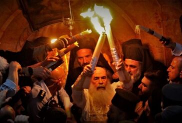 Μεταφορά Αγίου Φωτός στην Ι. Μ. Αιτωλοακαρνανίας