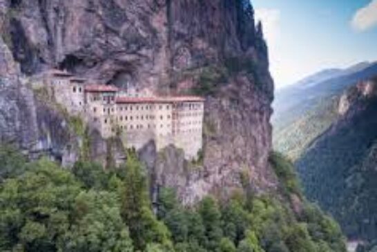 Οκταήμερη Προσκυνηματική Εκδρομή της Ι. Μ. Αιτωλοακαρνανίας στον Πόντο – Κωνσταντινούπολη