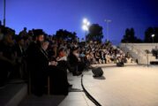 «Όλα τα κάστρα πέσανε» Συγκίνηση και θαυμασμός για την θεατρική παράσταση «Όλα τα κάστρα πέσανε» του Κύκλου Ελλήνων Λογοτεχνών Δικαστών